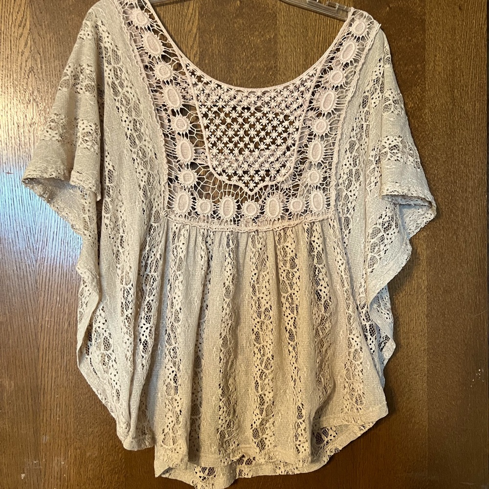 Lacey/ crotchet boho style top